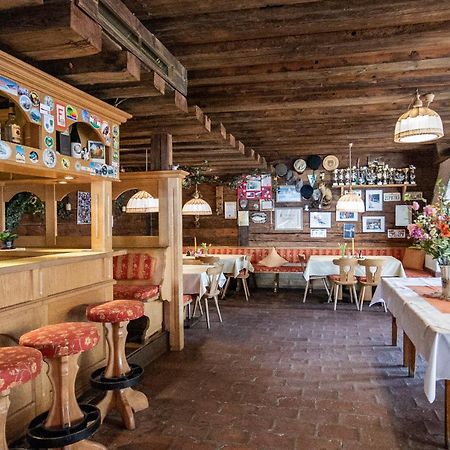 Pension Nina & Gasthof Alpenrose Gschnitz Exterior photo